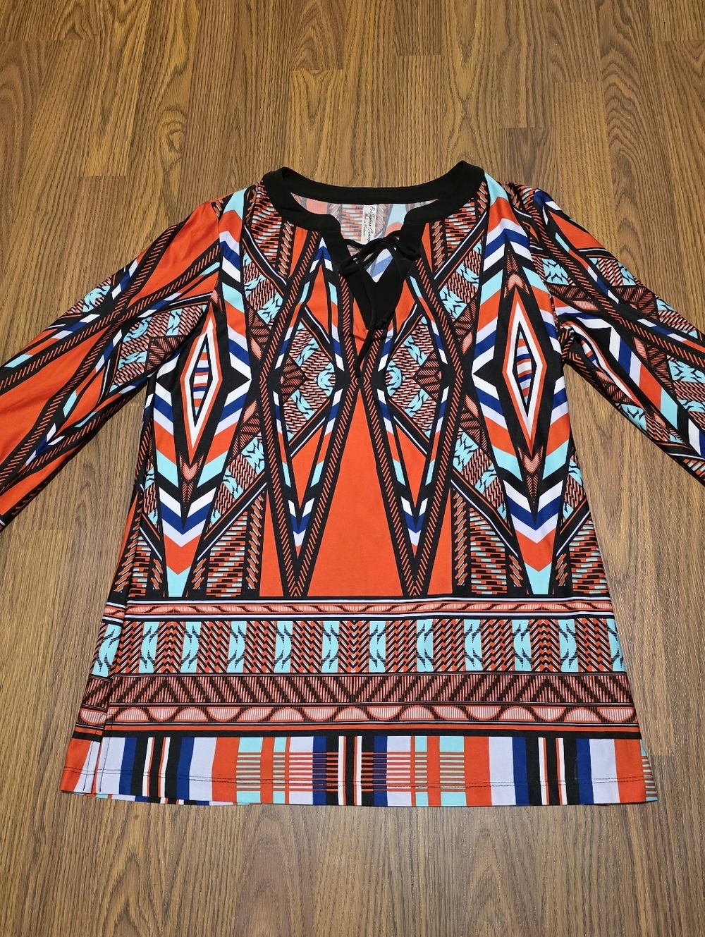 PerSeption Concept Geometric Tribal Print Lace Up V-Neck Boho Blouse Medium C95